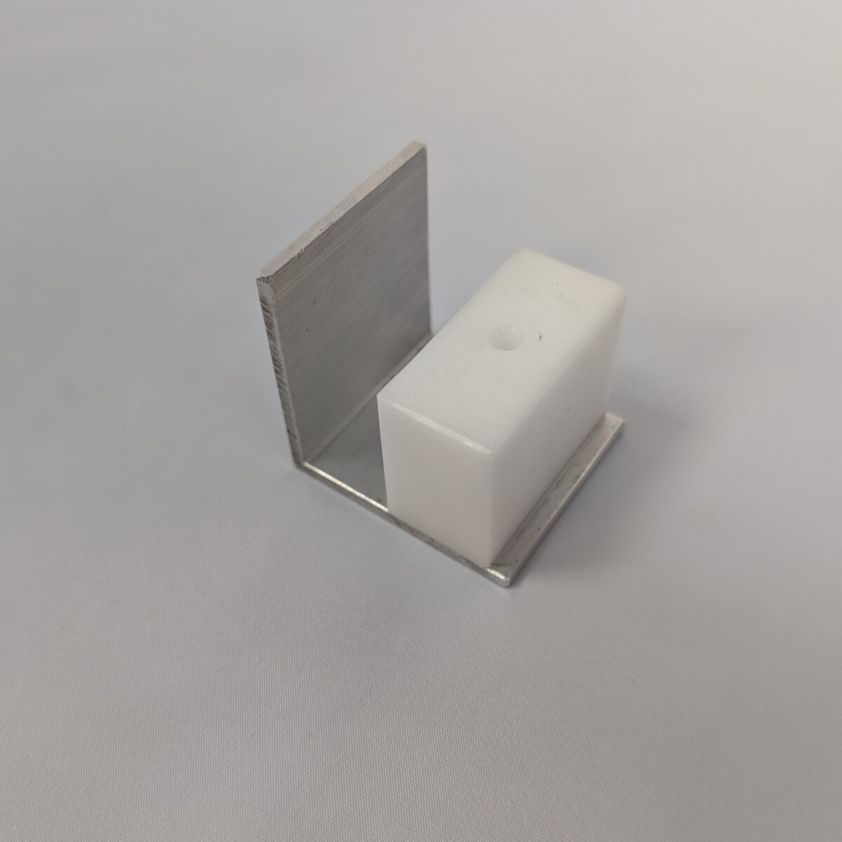 Tormax Floor Guide - 22mm x 33mm Block (Angle Mounted)