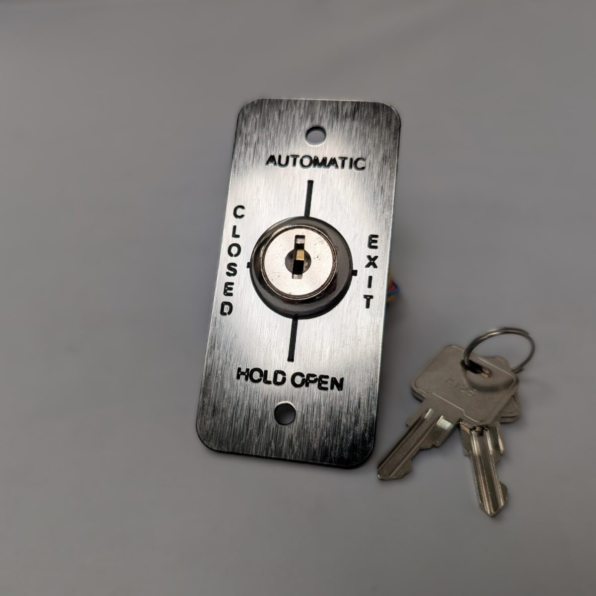 Horton - 4 Position Key Switch : Sliding Door